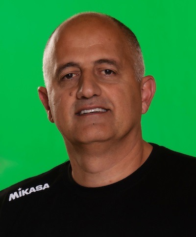 Wegen VC Spaarnestad en Ali Moghaddasian scheiden: Ondanks het prettige eerste seizoen, is de reisafstand tussen Amersfoort en Haarlem voor succescoach Ali Moghadassian op dit moment een te grote hindernis voor een verdere verbintenis, VC Spaarnestad had… dlvr.it/T5TpDq