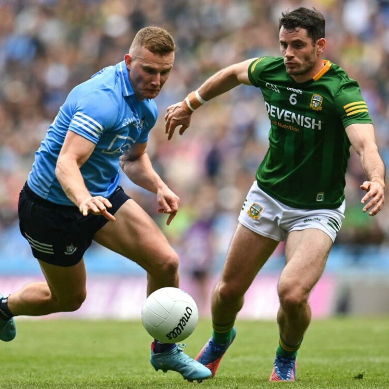 If you're travelling to Croker today, we want your WhatsApp voice notes for our Matchday Diary. Send them onto 086-1516362 for inclusion on the Podcast! #AnMhiabu #Meath #Gaa