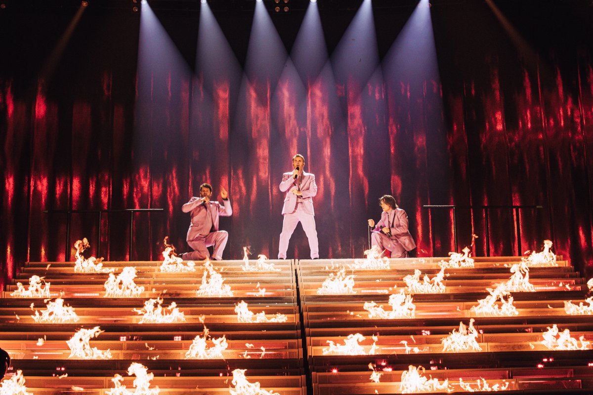 takethat's tweet photo. Thank you to our incredible audience in Sheffield last night for setting alight the This Life tour, what a way to kick this off. We go again tonight! 🔥 https://t.co/r4GCYWBFEA