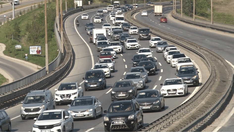Eid holiday concludes with long return journeys and spike in traffic accidents hry.yt/UiaGy