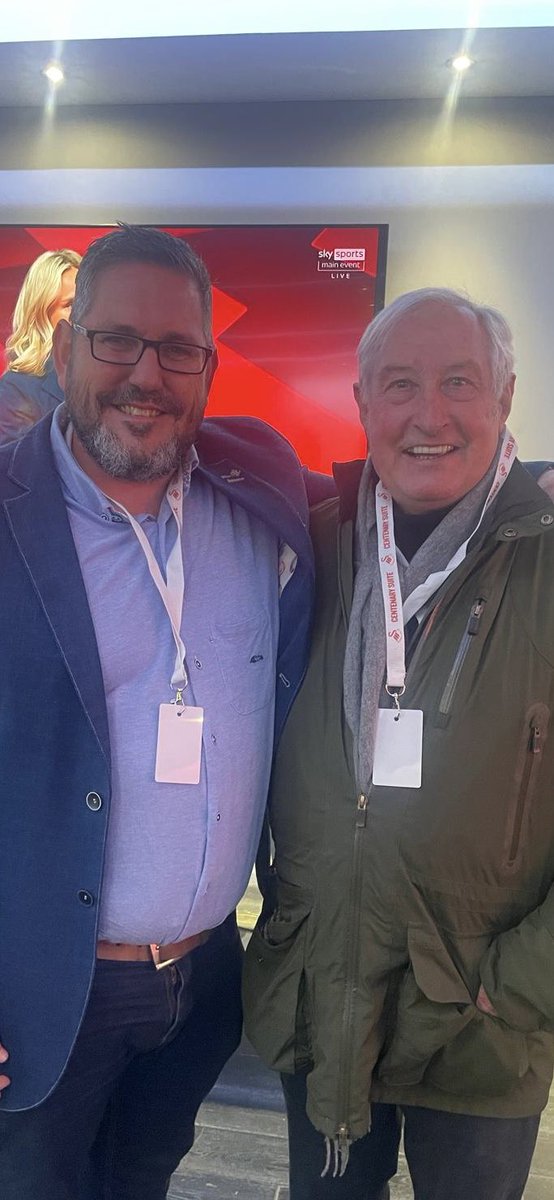 Great day down the Swans yesterday, met my rugby hero. What a Gentleman Sir Gareth