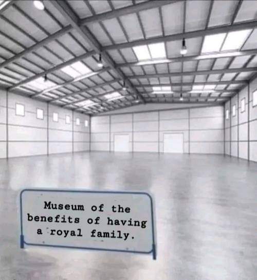 @MeganGilbertYog @geordie55931425 @RepublicStaff @RepublicanUK @NoKingCharlie @Labour4Republic Muppet. The president would obviously live somewhere - the PM makes do with 10 Downing Street. I'm sure a suitable property is available. Without monarchy, no longer need for   'investitures' and other such antiquated nonsense.