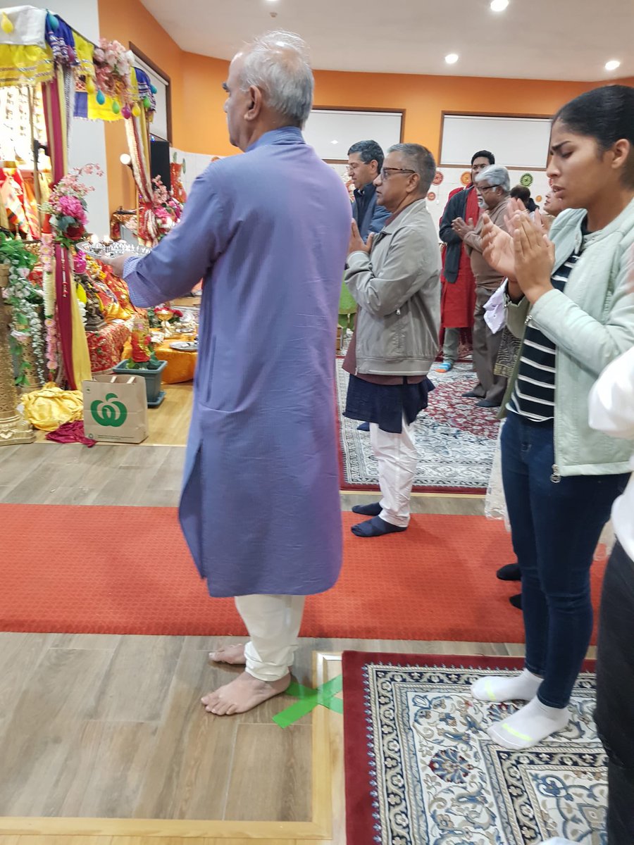 India’s High Commissioner @HCICanberra joined devotees in marking the 1st day of Chaitra Navratra and conveyed greetings on the beginning of Vikram Samvat 2081. @DrAmitSarwal @Pallavi_Aus @SarahLGates1 @DrSJaishankar @rishi_suri