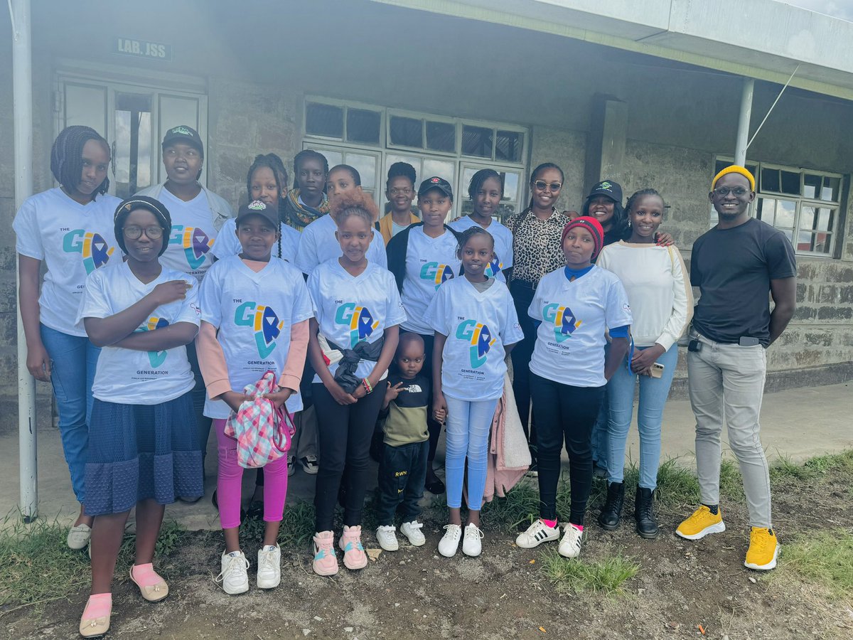 Young girls empowerment at Ilkeek aaree primary school,Narok County on cessation of FGM,menstrual hygiene,teenage pregnancy,career development and climate actions. #EndFGM #teenagepregnancies #ClimateAction