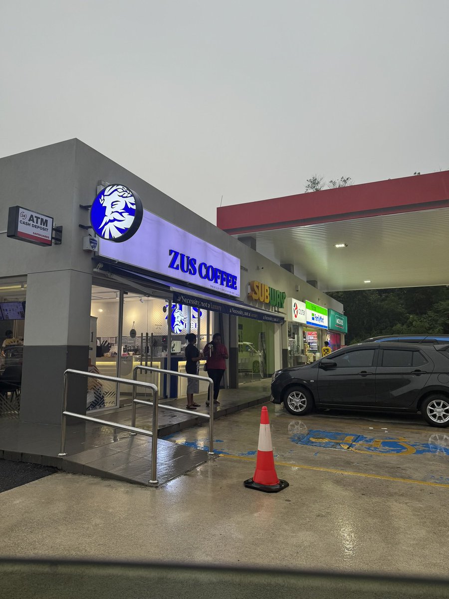 Meriah Caltex kat Seremban ni macam2 ada