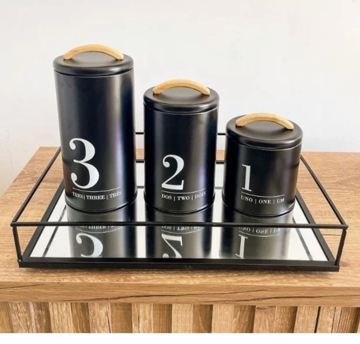 housedecor_'s tweet photo. ￼Bandeja Decorativa Espelhado ou Marmorizado Multiuso Retangular ou Redonda em Metal Dourado ou Rosê para Casa Cozinha B

Click aqui: https://t.co/HS9IZUGod1 https://t.co/E2N5H1P0sV