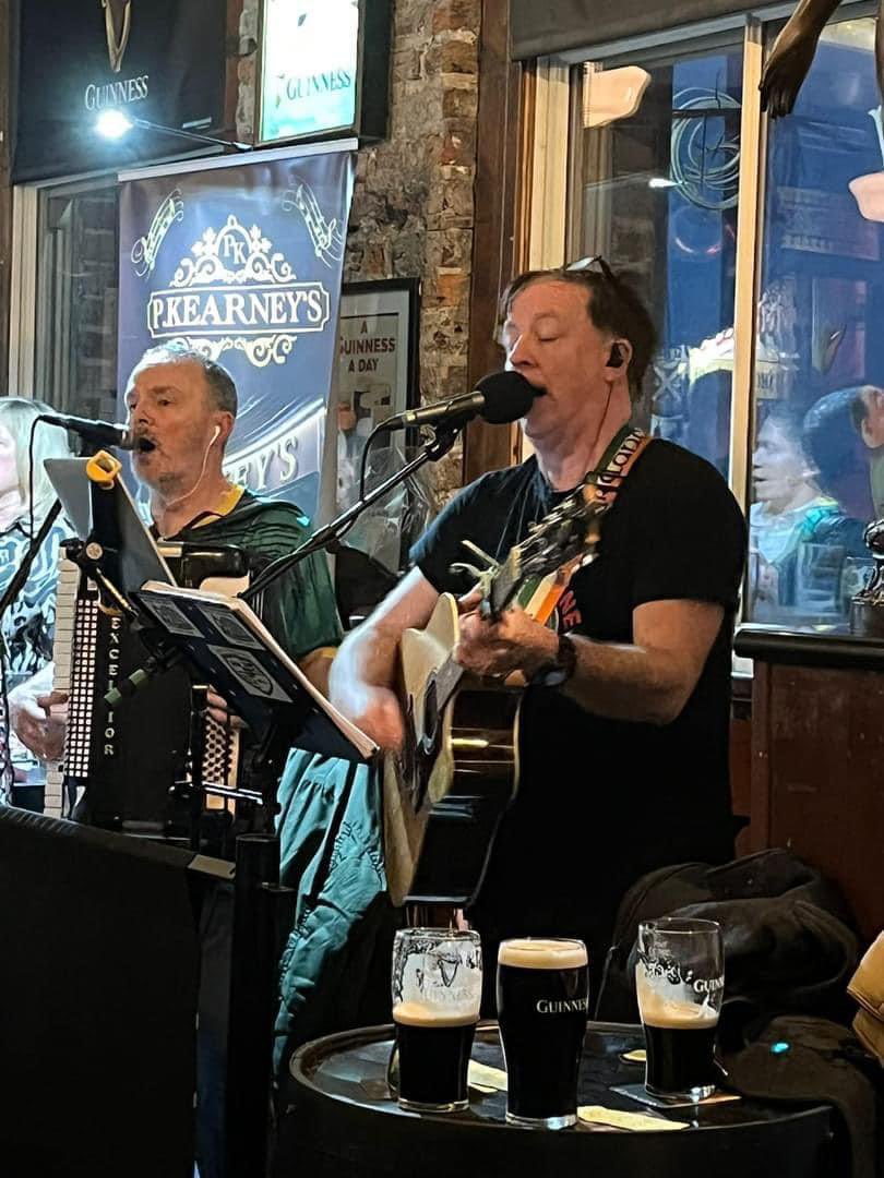 Off to Croke Park today? Come join us afterwards from 7-10 for a #rebelsunday in Peadar Kearney’s on Dame Street, you won’t be disappointed! 🎼🇮🇪🍻 #upthedubs #letthepeoplesing