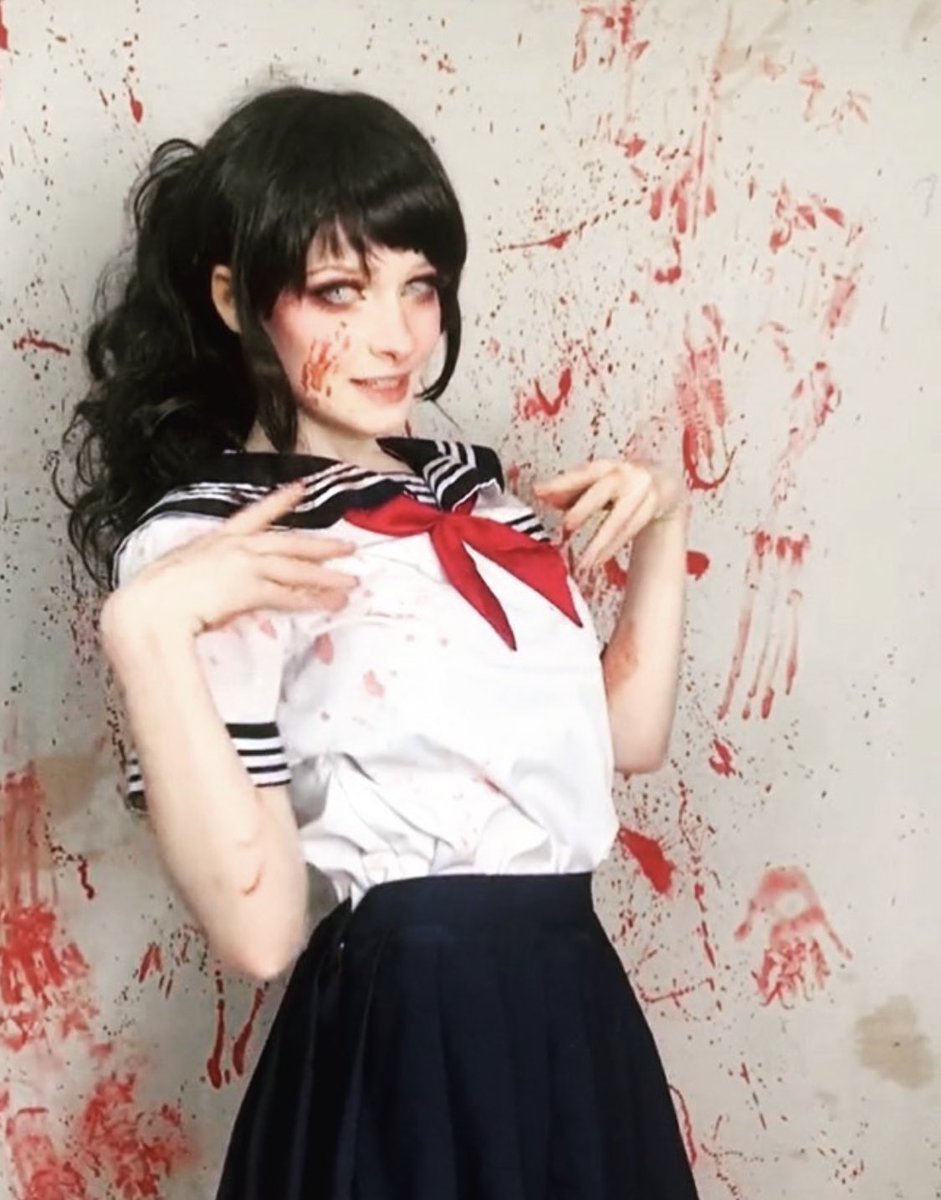 MorbidKnowledge's tweet photo. In January 2021, Mary Anne Oliver-Snow, a cosplay content creator known as Snow The Salt Queen online, tragically shot and killed her friend Helen Rose Hastings while holding a gun she believed to be unloaded to Hastings' head.

The shooting occurred in an apparent accident while Oliver-Snow and her friends were playing with a Glock handgun. 

She was arrested and charged with second-degree felony manslaughter. After her arrest, Oliver-Snow was released on $20,000 bond. 

Following Hastings' passing, Oliver-Snow took a three-week break from social media. However, in early February, she resumed posting more cosplay content.

In April 2021, Oliver-Snow faced backlash after posting a photo on social media cosplaying as a character from "Yandere Simulator," featuring her posing with bloody handprints.