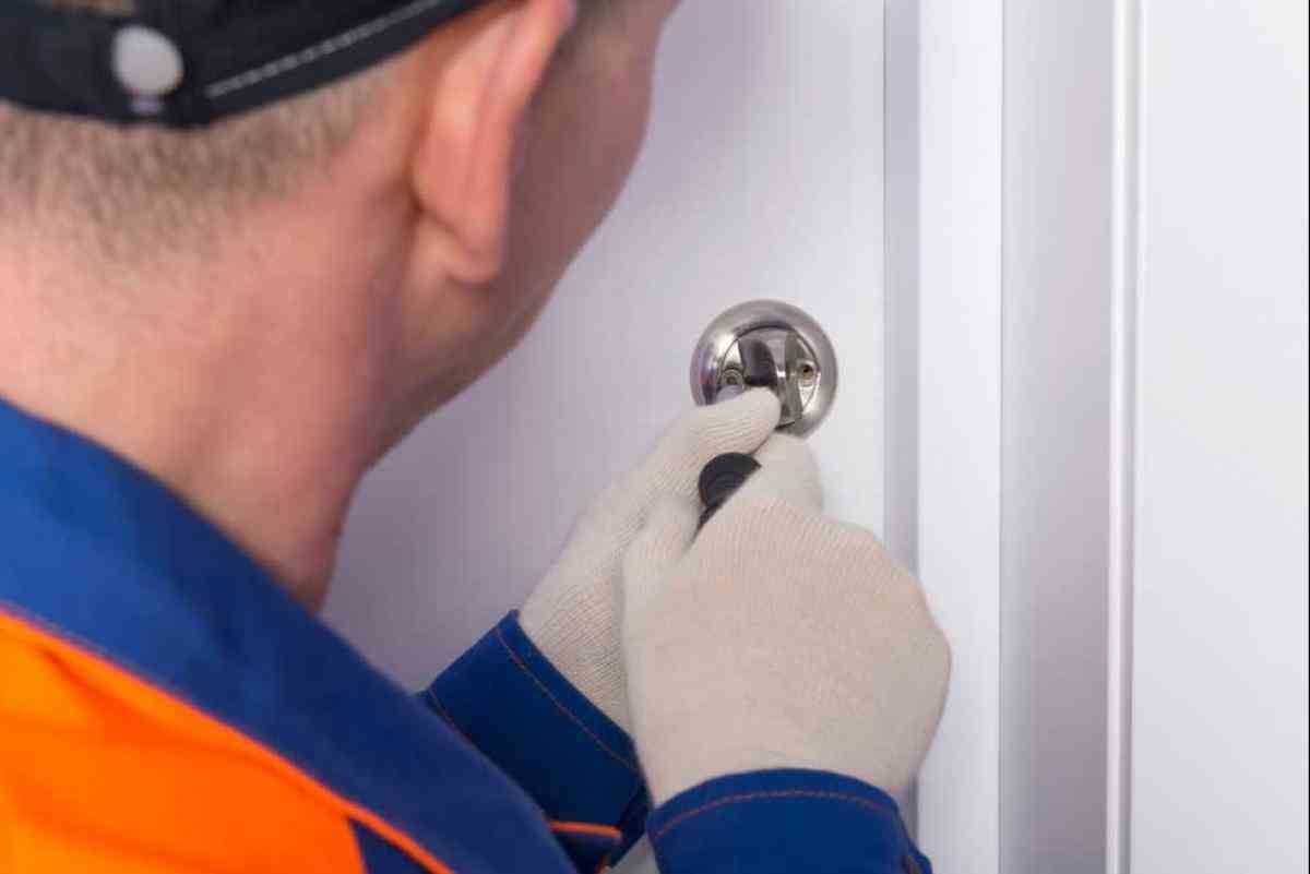lockrightuk's tweet image. LT Locksmiths are your local locksmith based near Lancaster not a national call centre so you always speak to the locksmith when calling.  Lock Outs, Upgrades, Repairs  ez3.uk/HQW8 #LockUpgrades #LockRepairs #DoorLocks #KeyReplacement #SecuritySolutions