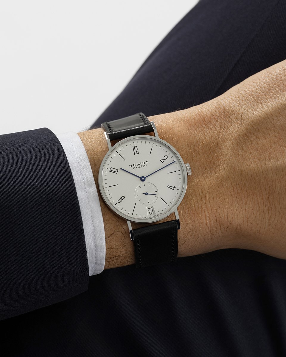 #Tangente 38 Date: There is even more innovative technology to see through the almost indestructible sapphire crystal glass back: the proprietary and always precise #NOMOS caliber DUW 4101—these days, a classic in its own right. nomos-glashuette.com/tangente/tange… #WatchesAndWonders2024