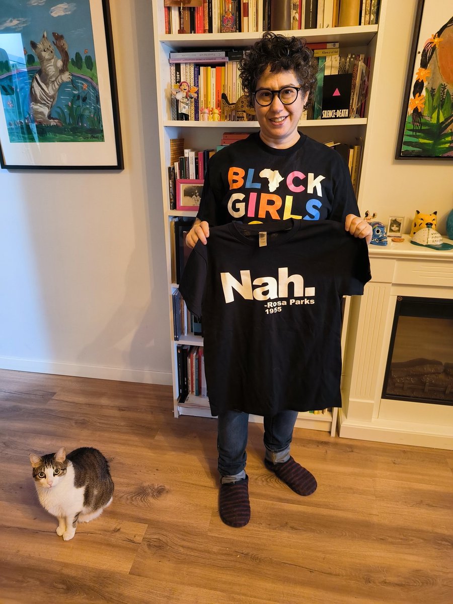 Camiseta activistas para este verano! Me encantan @semiramis_glez !
#blackgirlsrocks #rosaparks