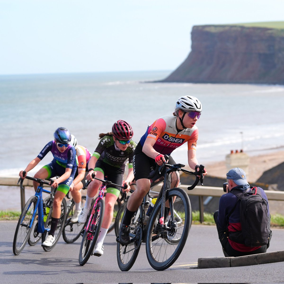 The calm before the storm 🌪️

A 40-rider group will fight it out on Saltburn Bank 🚀

#NatRoadSeries