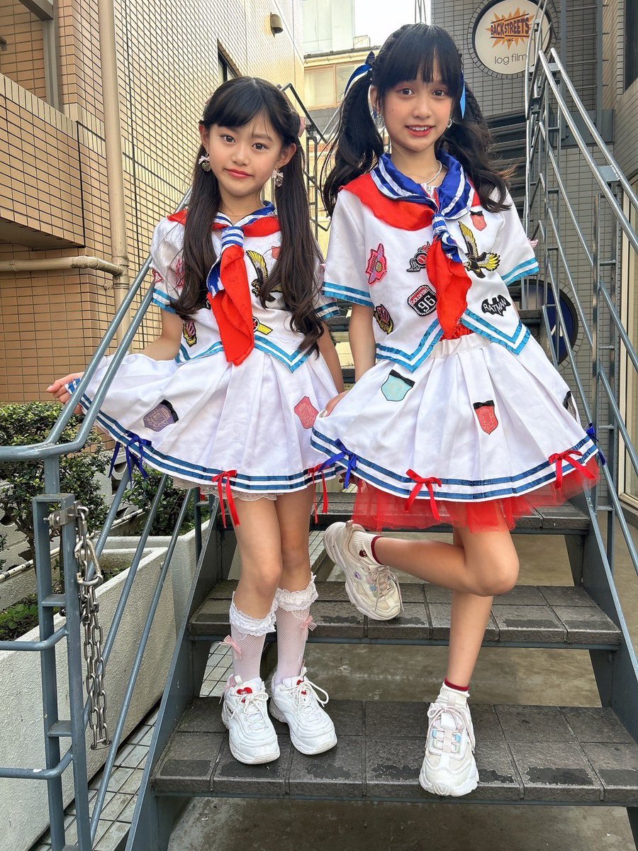💜Gwapa💜
           &
🩷Cawaii🩷

#Anjichan  #sailormoon #js5 #ねこタイガー #kidsidol #spiralmusic