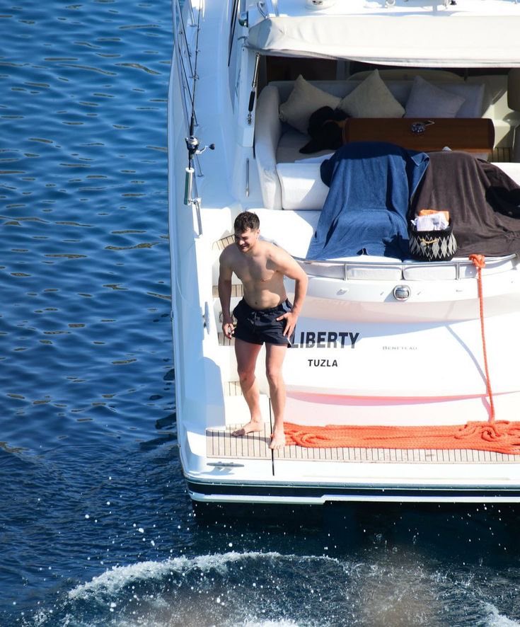 kavussak mi bir yaz gunu dussem dussem yoluna