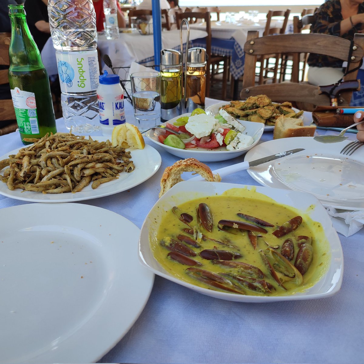 κάτι γίνεται..... 🍻