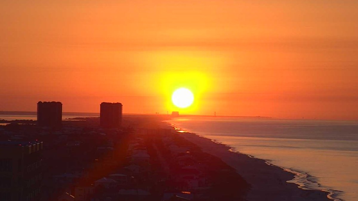 Good morning from Pensacola Beach ☀️

#flwx #alwx