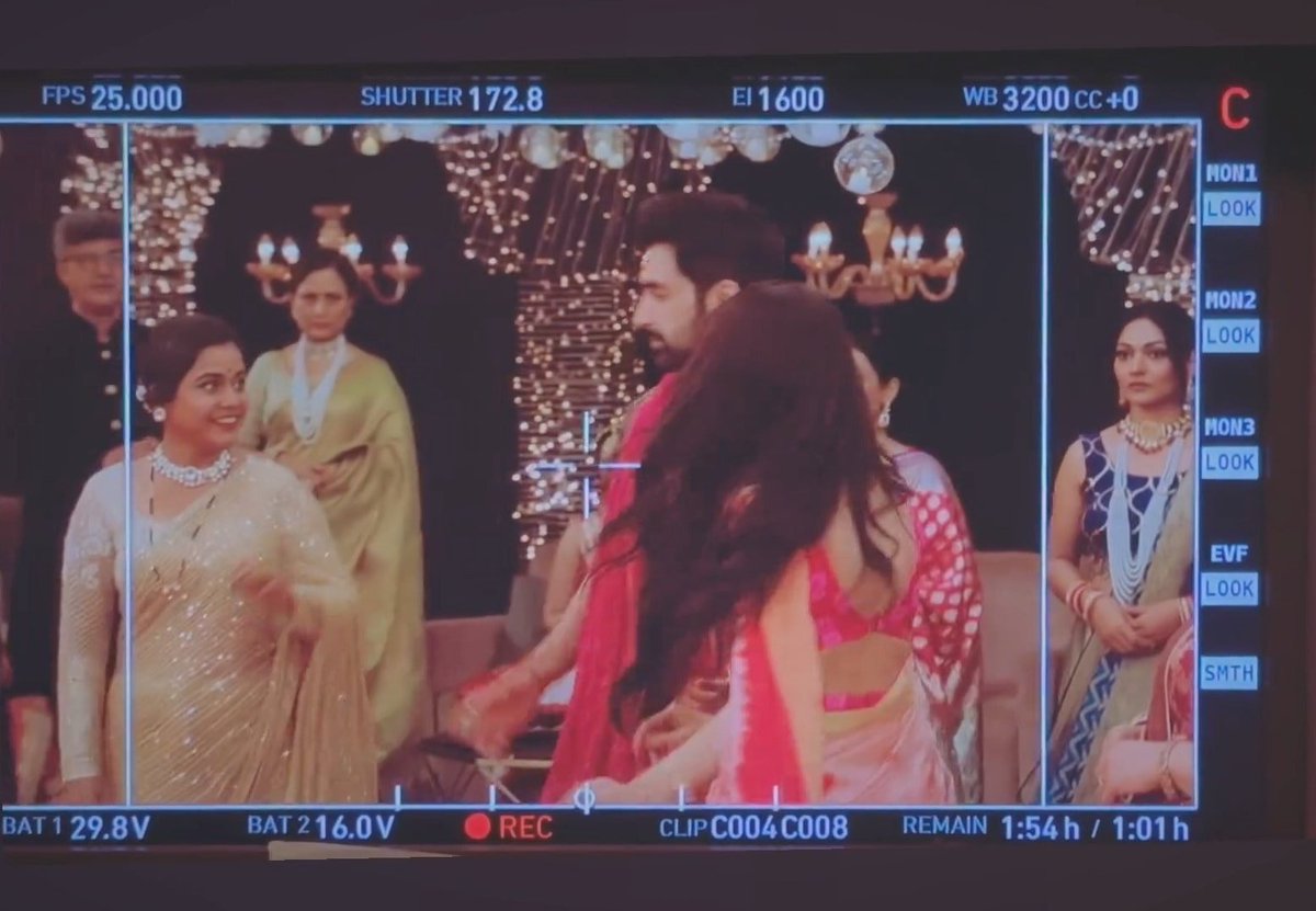 Omfggggggg looks like upcoming episodes are gonna give us dozens of butterflies 😭🥹💘

#SritiJha #ArjitTaneja #SriJit #AmVira #KaiseMujheTumMilGaye