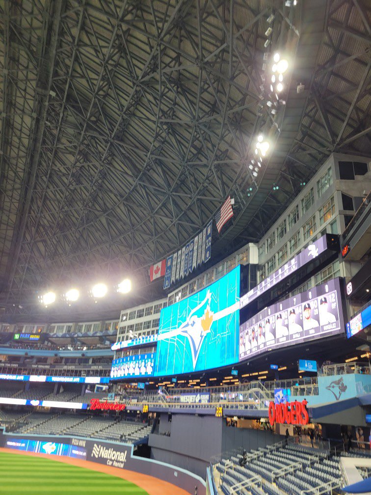 Is the Dome Open? tweet media