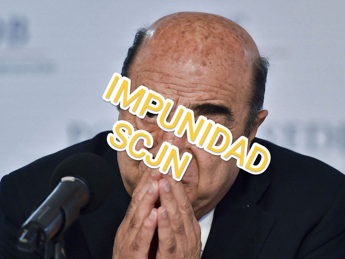 No ví a los padres de los 43 afuera de la casa de Jesús Murillo Karam , o todo es un gran negocio $$$ Siempre hay que ser congruentes este tipo es el responsable y los padres relajados, sin dar declaraciones, lo que no suena lógico suena metálico 🤷 #PoderJudicialCorrupto