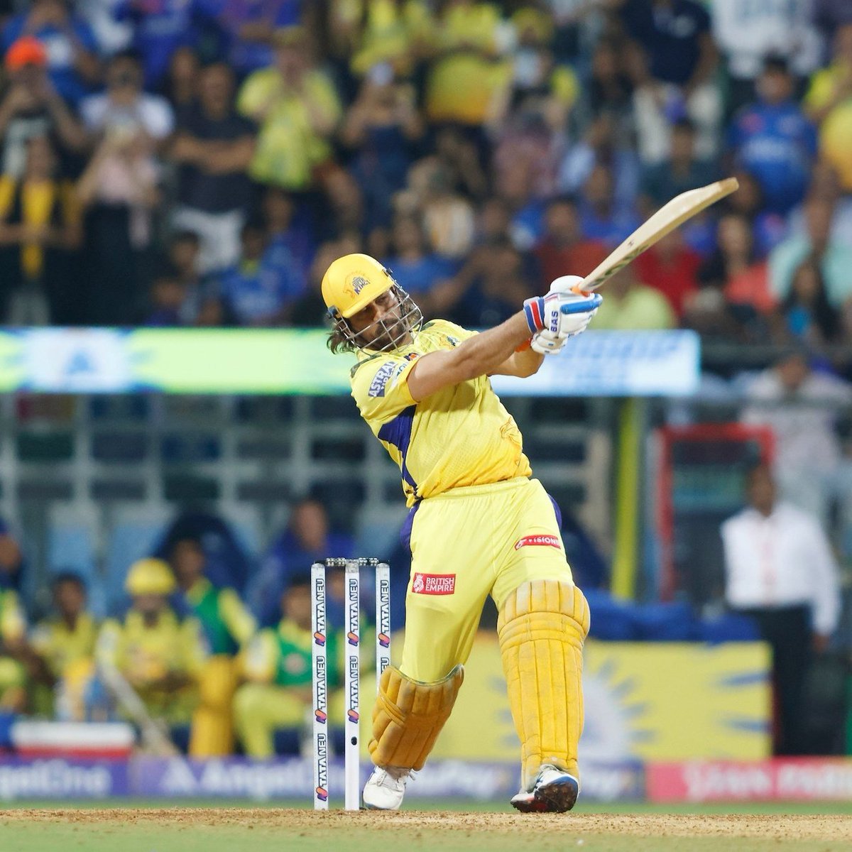 MS Dhoni scoring SIXES for fun in his vintage look - be it at 24 or 42, he's making us relive our childhood again There will never be another like him, the greatest ever 💙💛