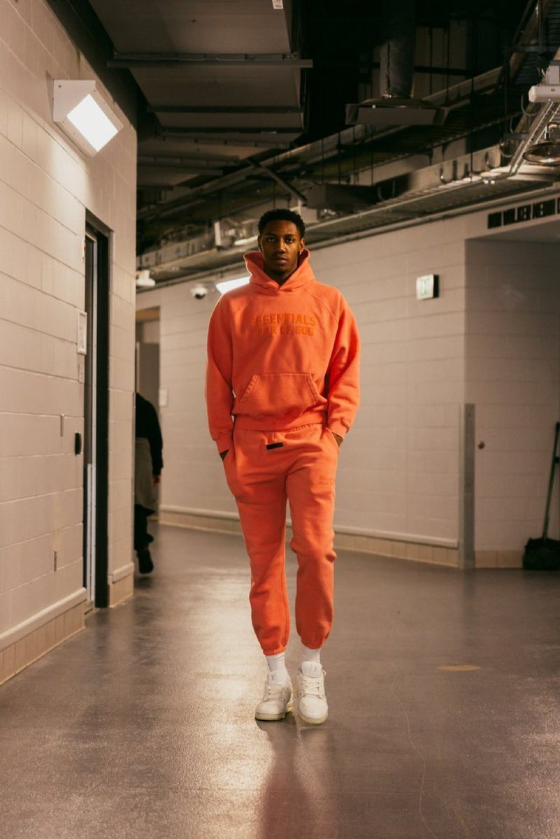 BarrettsGoat's tweet photo. RJ Barrett this season

20.2 PTS (career high)
5.4 RPG
3.3 APG (career high)
49.5 FG% (career high)
36.0 3P%
54.7 eFG% (career high)
58.0 TS% (career high)

Great 23 year old season, one of the most underrated players in basketball.

Can’t wait til he has a full season with TOR https://t.co/EyyJ4caMvL