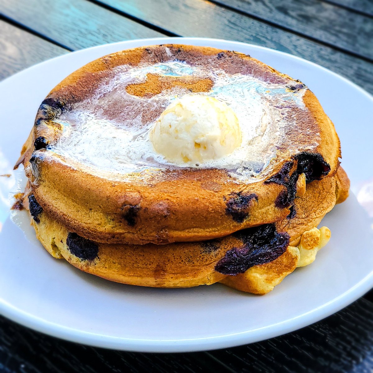 🥞🥞🥞 Blueberry Skillet Pancakes on the brunch menu today! You still have time to grab this stack of fluffy goodness before we switch over to our normal menu. Brunch every Sunday, 11:00-2:30 🍳🧇🥞