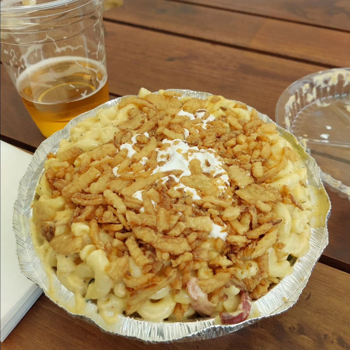 #portland #portlandoregon #foodcarts #macncheese #beer