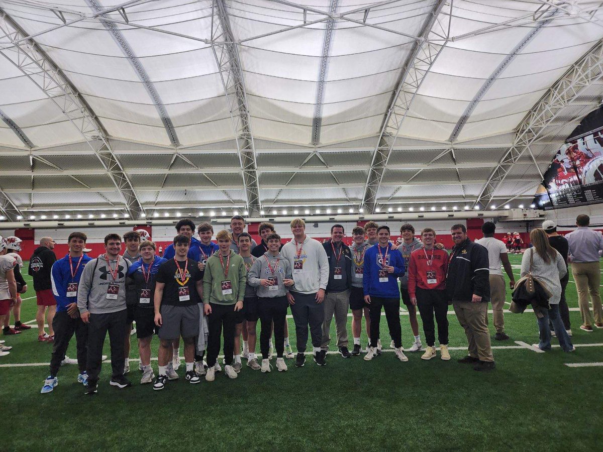 Big thanks to @BadgerFootball for letting me bring our leadership group from Germantown to a spring practice! @_maximus347 @PatLambert13 @EwaldTaylor @CoachMikeTress @CoachFick