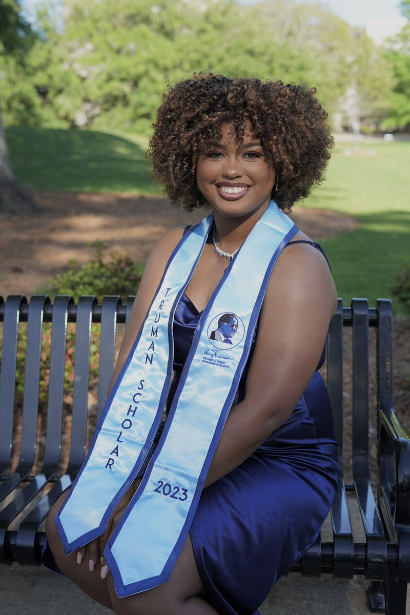 MaisieBrownJxn's tweet photo. act i: SCHOLARSHIP
I came. I saw. I did. I earned. These past four years have not only been transformative, but a testament to just what you can do when you decide to do it. this is only the beginning 🏆 https://t.co/gHU6j54wov