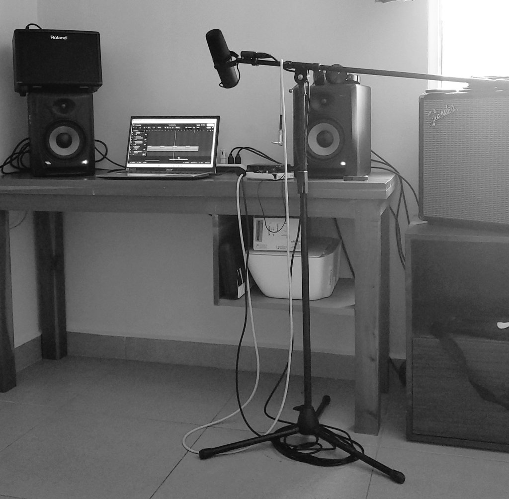 tylerdeva139's tweet photo. Putting so much into this project.
It has become an amazing experience.
It's is setting me free as an artist.
It is forcing me to finish something.
Which I cannot do alone.
I have to surrender
So much truth and love connected to the making of this song...
#YouSetMeFree https://t.co/mFyILhhFhu