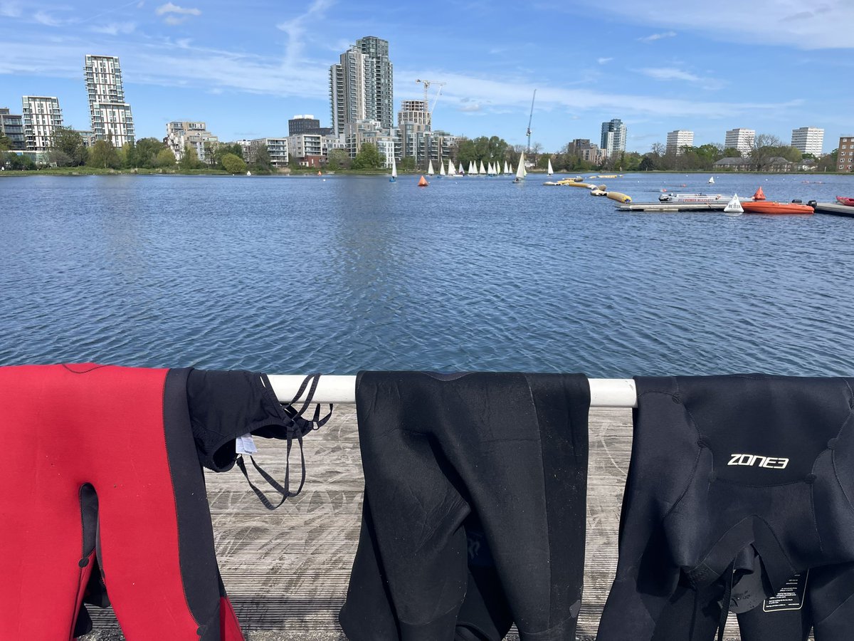 PhilippaBudgen's tweet image. You know when the water is warming up. The triathletes in wetsuits come out in force. #weekendswim #WeekendVibes