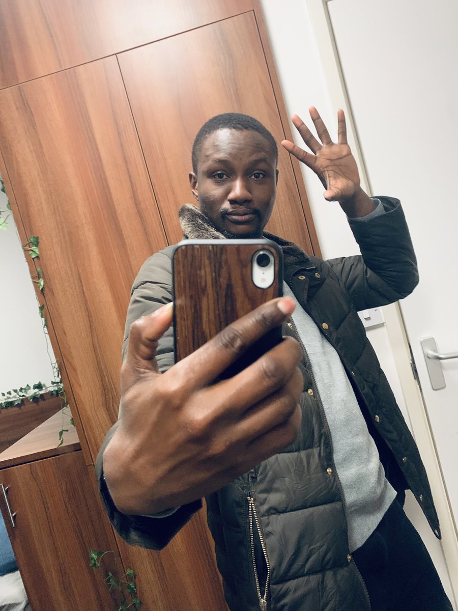 eseosapoet's tweet photo. Look at the mirror!
Speak your positivities to it..
It’s not ego but your true reflection…
#TheEliteWriter https://t.co/WIrrrNyCJK