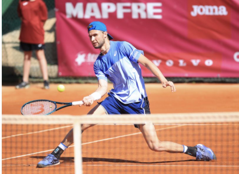 embsuizaespana's tweet photo. Fue un gran día de tenis 🎾🎾🎾 https://t.co/EUPp0miD2v