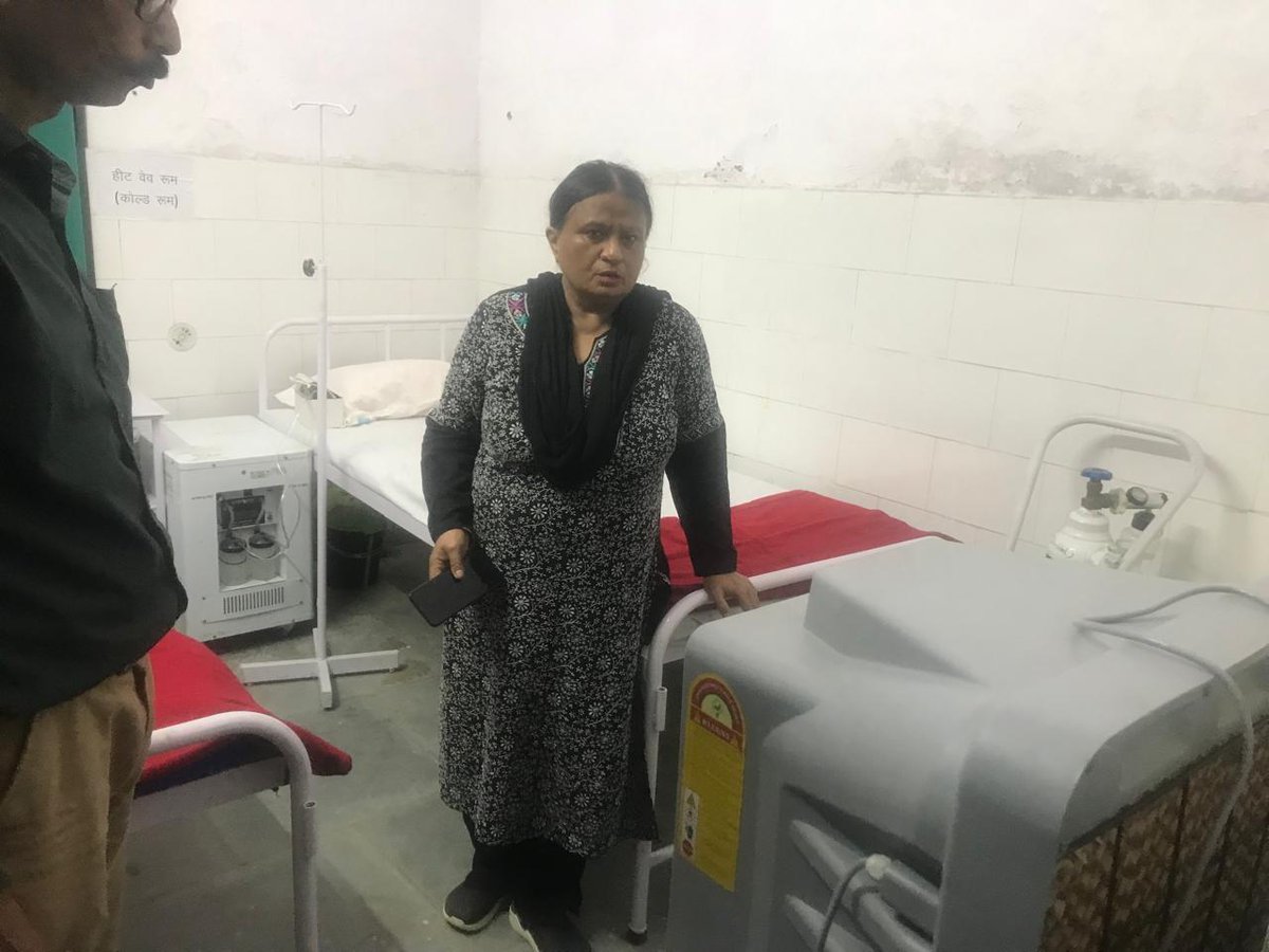 CMO_Sambhal's tweet photo. Inspection of CHC Asmauli for preperation of cool room Sambhal https://t.co/3RxY9yyCyb