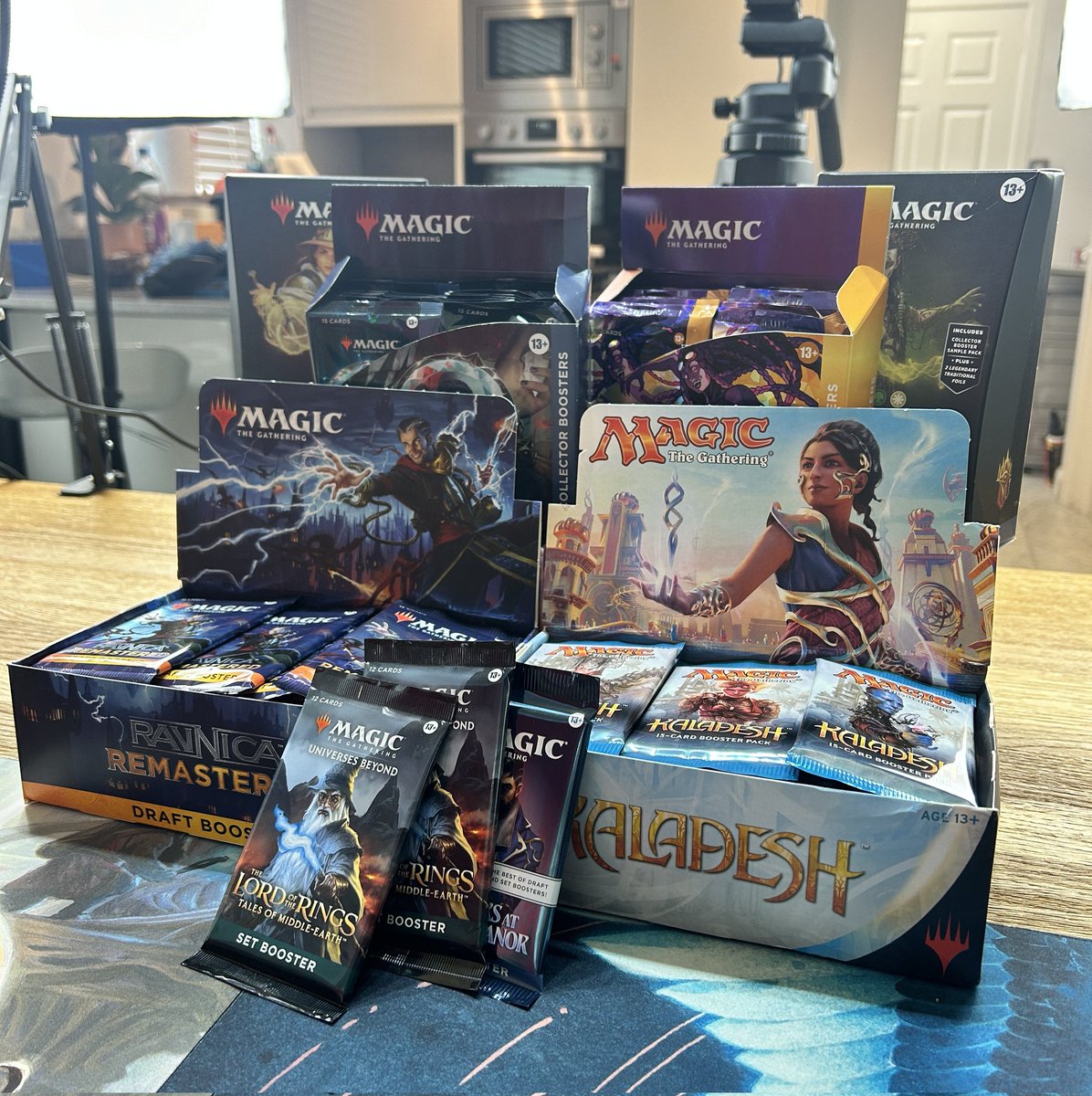 We are live at 6pm! So hyped for our Whatnotcon stream! Don't forget you can win the commander decks!

See you shortly!