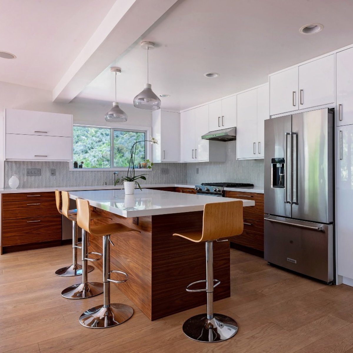 This kitchen is a major WOW moment! ✨
Follow for more content like this!
pazzle.us
#NatureReimagined #housebeautiful #kitchen  #kitchendesign #kitcheninspiration #kitchenideas #kitchencabinets #kitchengoals #homedesign #homestyle #homedecor #kitchenrenovation