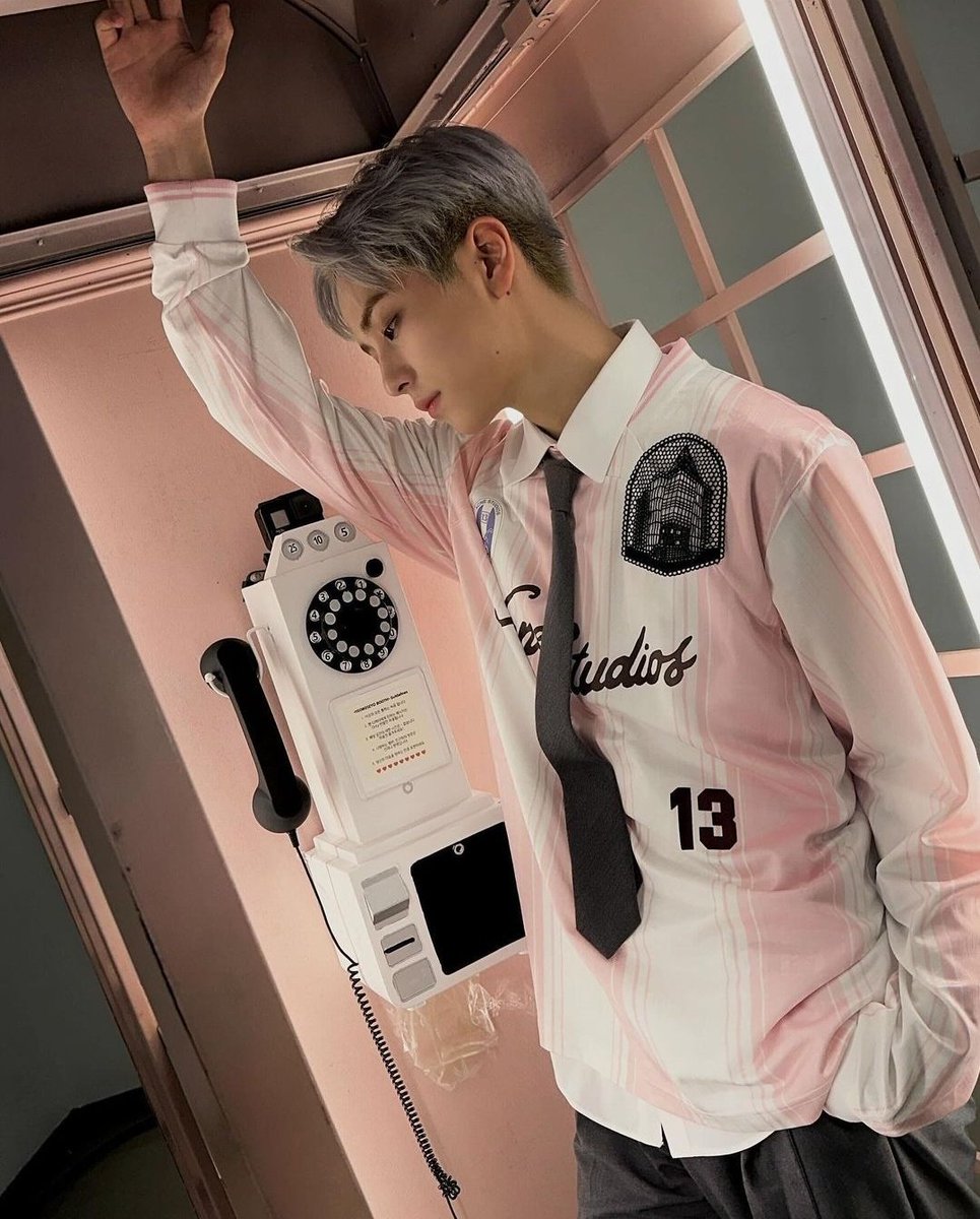 Why no one’s writing essay abt silver coloured undercut haired Taki in baby pink outfit inside a phonebooth 

#andTEAM_TAKI