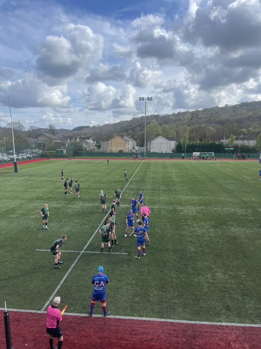 Fantastic afternoon @CSEYstradMynach watching @saintsminis1 u16s in the @DragonsHUBs Cup Semi Final. Class to see so many @PE_stcenydd and @dragonsrugby RAG boys playing in both sides 🔥🏉 Congratulations to sneggy on the win 🔥 @AlgyFord9