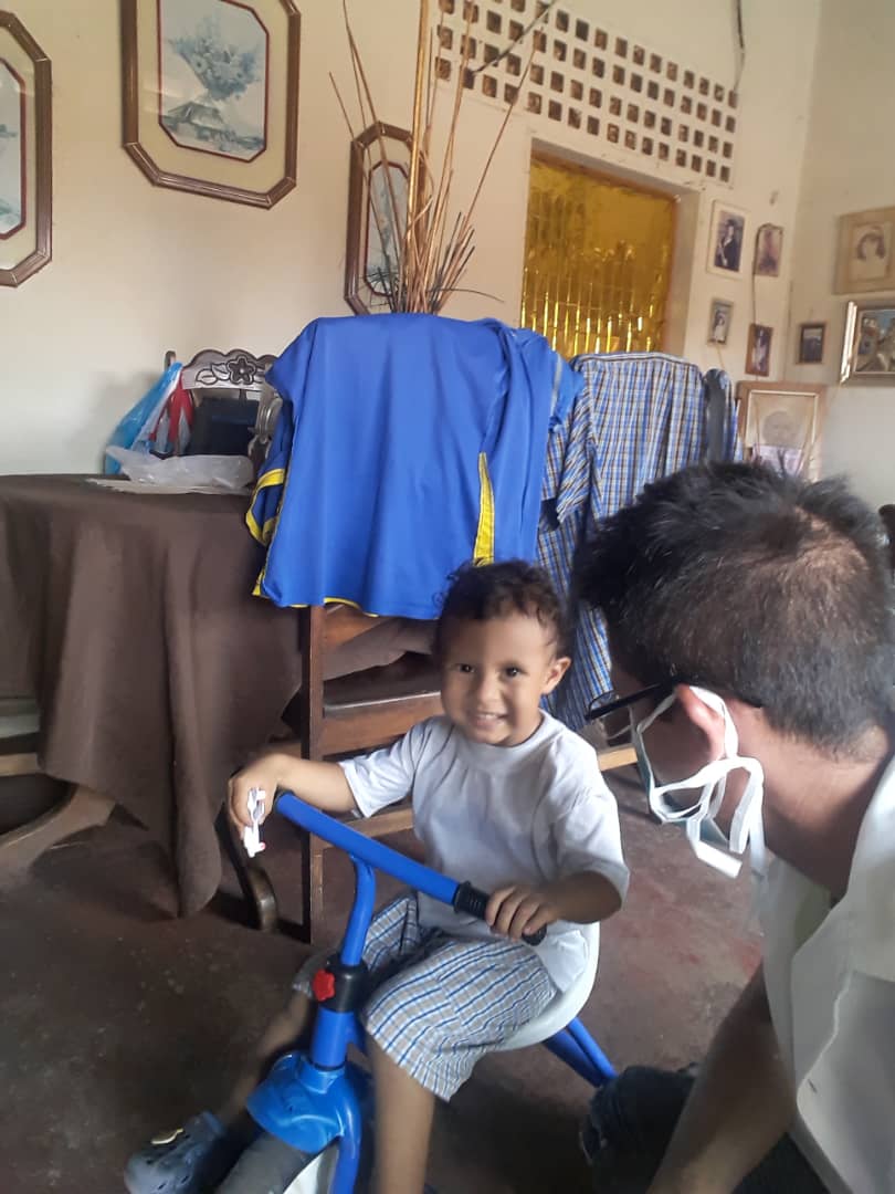 <a href="/AsicLinoMaradei/">ASIC Lino Maradei</a> En saludo al 21 aniversario de la fundación barrio adentro💪💪💪 #21AniversarioBarioAdentro #FidelPorSiempe <a href="/Cubacooperabol2/">Brigada Médica 🇨🇺 Bolívar🇻🇪</a> <a href="/DonaisD22621/">Donais Debrosse</a> <a href="/yunia1903/">@yunia1903</a> <a href="/Adela87793657/">@Adela</a> <a href="/BellNaylin/">Naylin Ferrer Bell</a> <a href="/yilianpg96/">Yilian Perez</a> <a href="/Mpatarron84533/">Maria Patarron</a> @YanisleisyO31707 <a href="/DieguezYai56605/">Yair Dieguez</a> <a href="/KireniaMoreno1/">@KireniaMoreno</a>