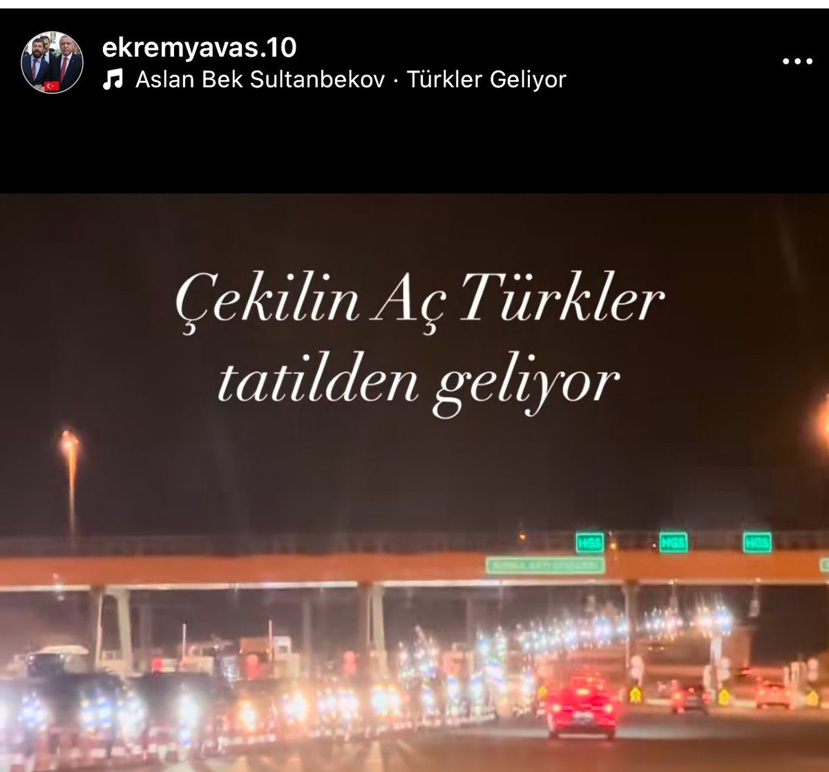 AKP'nin Balıkesir Sındırgı Belediye Başkan adayı Ekrem Yavaş tatilden dönen yurttaşlara Aç Türkler diyerek alay etti! Ümmet riyakarlıklarıyla yıllardır Türk Ulusuna böyle hakaret ettiler! Hadsiz, fütursuz, aşşağlıkça!
