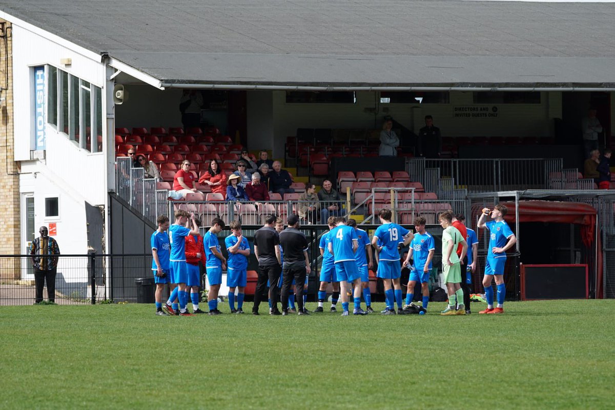 A 2-1 victory for <a href="/HistonFC/">Histon Football Club</a> U16s today at Bridge Road in the <a href="/EJALeague/">EasternJnrAlliance</a> - a very competitive and well contested fixture. 

Huge credit to our opponents <a href="/LGCEaglesFC/">Letchworth GC Eagles</a> who played superbly throughout. 

Now, a big week of training ahead! 

#stutes ❤️🖤