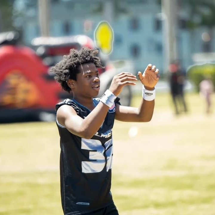 The Palmetto Raiders Youth Develp Club represented the organization very well @ the Annual Florida Elite Friends &amp; family day at Washington Park yesterday! We all had a good time, with even better people. We truly loved the vibe &amp; everything that was represented at this outing.