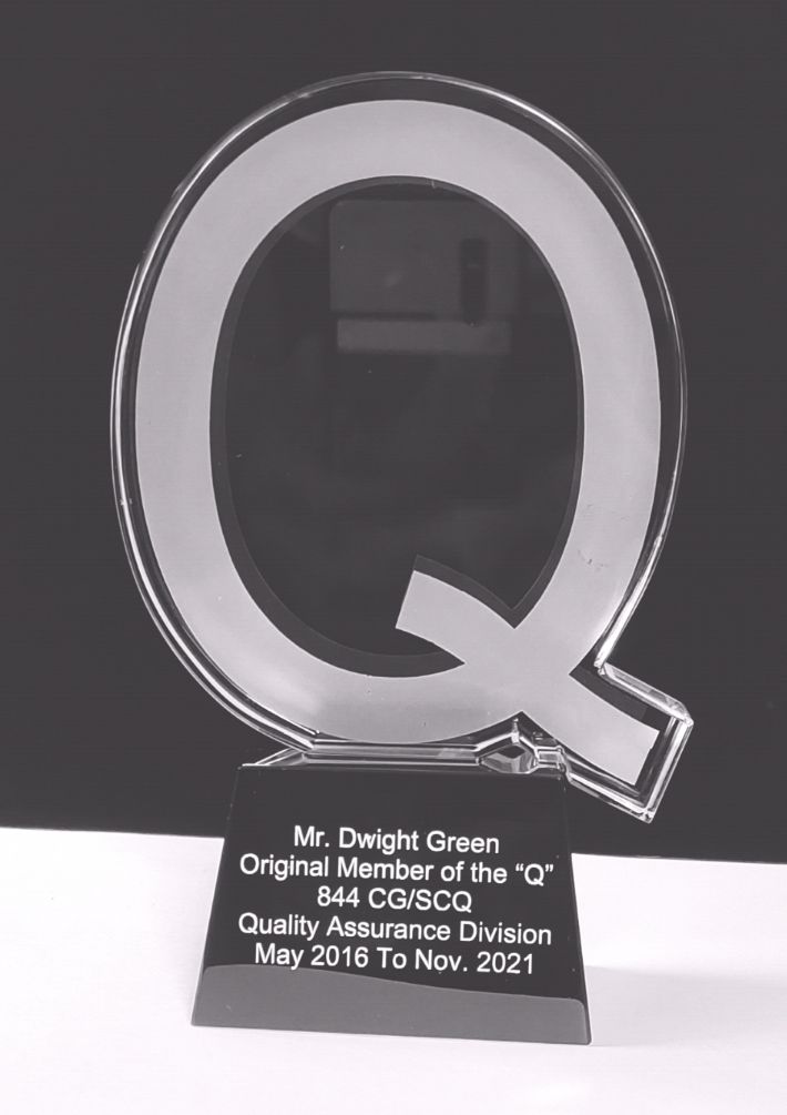 Crystal Letter Q Award @awardstrophyusa the best crystal awards supplier in USA.

#letter #q #award #awards #crystalaward #crystalawards #crystalrecognitionawards #recognitionawards #corporateawards #companyawards #employeeawards #trophyshop #customawards #customaward