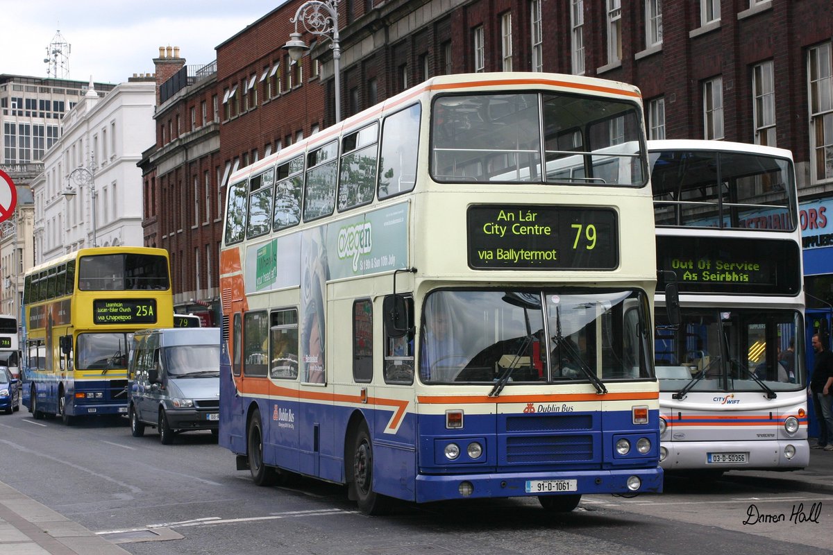 June 21st 2005 and ex Clontarf RH61 is seen operating from Cony Road on a 79...scrolled incorrectly!. #dublinbus #rh61