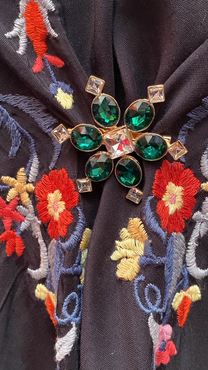 ignaciomuruve's tweet photo. El broche de los broches…

@Rocio_Carmona_ https://t.co/4t5dUSCo61