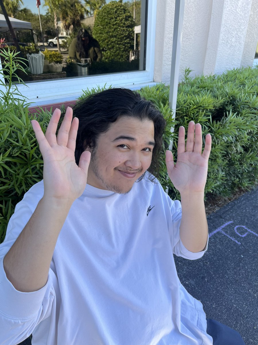 kimchiyeet_'s tweet photo. Doing anything but streaming lmaooooo
#smallstreamers #kpopcontentcreator #nctstan #ATEEZatCoachella #horrorstreamer #twitchaffiliate https://t.co/zROdnVRn3P