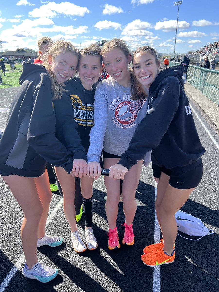 girl_riverside's tweet photo. Girls traveled to GlenOak this weekend to compete with some of the best in the state. Gaining experience, grabbing PRs, and getting better. 🔥
@Riverside_athl @RHS_beavers @RLSD_Beavers https://t.co/2o22OfsYrT