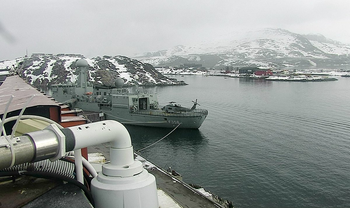 WarshipCam's tweet photo. Royal Danish Navy HDMS Triton (F358) Thetis-class frigate in Nuuk, Greenland - April 14, 2024 #hdmstriton #f358
SRC: webcam https://t.co/1DgxIahpcF