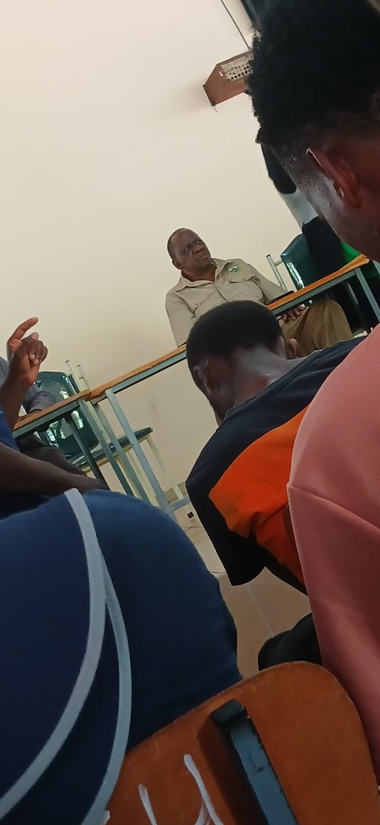 Zinasuzim's tweet image. THE VICE CHANCELLOR - R. J Zvobgo has come to listen to, and address the concerns raised by students regarding their safety! We demonstrate to dialogue, we demonstrate to come up with sustainable resolution! #StudentSafetyMatters