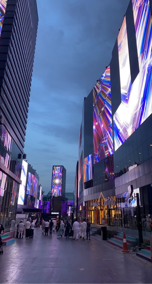 طلالل tweet media